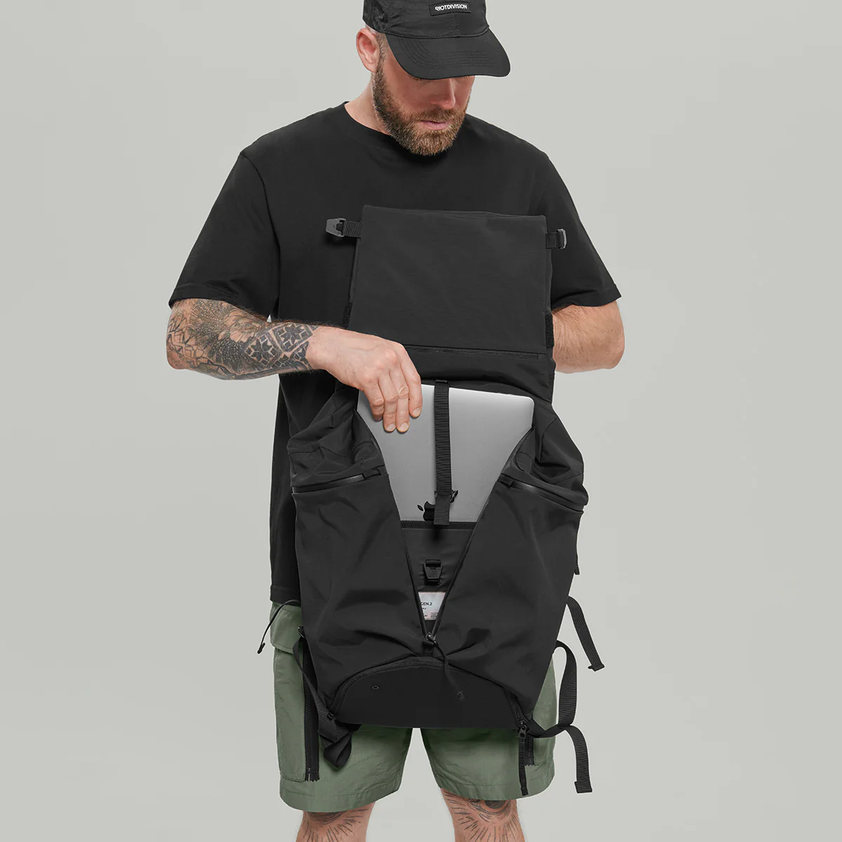 F28 Backpack Gen.2 RD-F28B_GEN.2 BLACK - Image 17